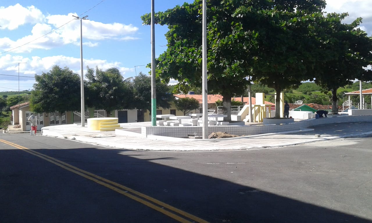 Revitalização da praça pública da cidade de Caldas Brandão/PB, está em fase final, Confira!