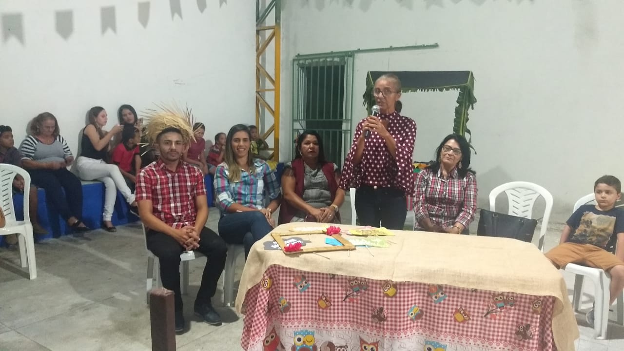 Em Caldas Brandão/PB: Prefeita Neuma Rolim inaugura Quadra Poliesportiva na Comunidade de Umburana durante festa escolar