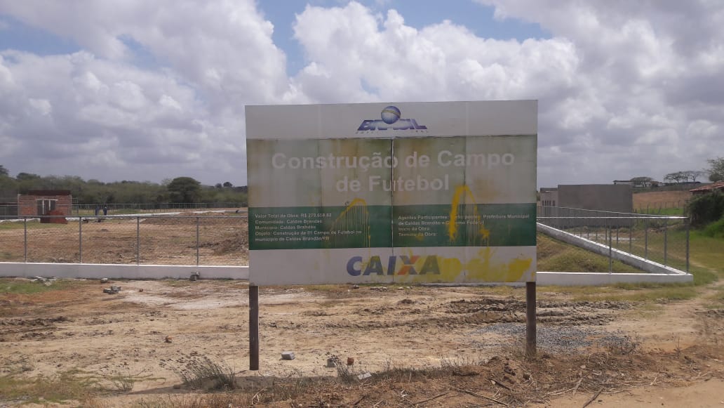 Em Caldas Brandão/PB: Gestão de Neuma Rolim está construindo Campo de Futebol que irá beneficiar esportistas da cidade