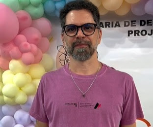 CALDAS BRANDÃO AMPLIA LICENÇAS MATERNIDADE E PATERNIDADE PARA SERVIDORES EFETIVOS