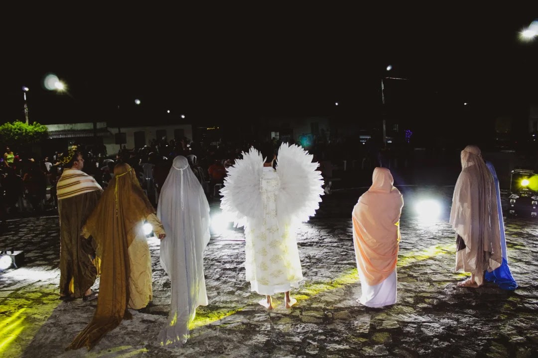AUTO DE NATAL ENCANTA O PÚBLICO E REFORÇA TRADIÇÕES CULTURAIS E RELIGIOSAS EM CALDAS BRANDÃO