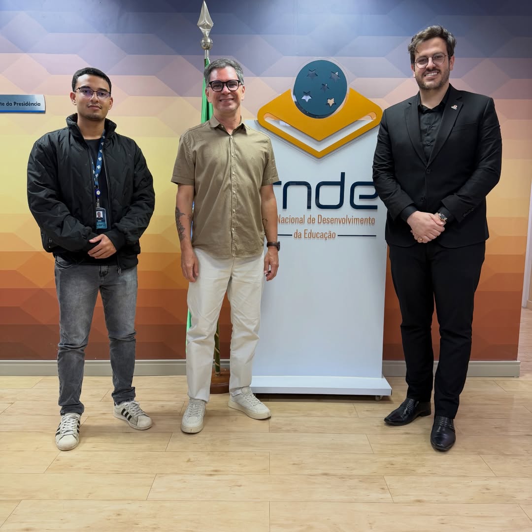 PREFEITO FÁBIO ROLIM ENCERRA AGENDA EM BRASÍLIA COM VISITA AO FNDE E APRESENTAÇÃO DE DEMANDAS PARA A EDUCAÇÃO