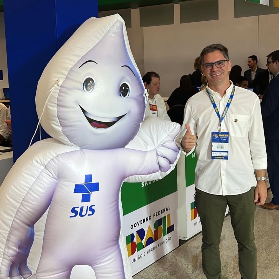 CALDAS BRANDÃO INICIA DIA D DE VACINAÇÃO CONTRA A INFLUENZA COM GRANDE PARTICIPAÇÃO POPULAR