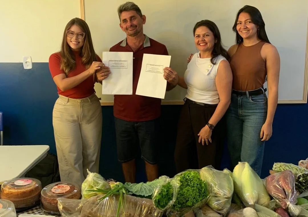 PREFEITURA DE CALDAS BRANDÃO AVANÇA NA VALORIZAÇÃO DA AGRICULTURA FAMILIAR E NA QUALIDADE DA MERENDA ESCOLAR